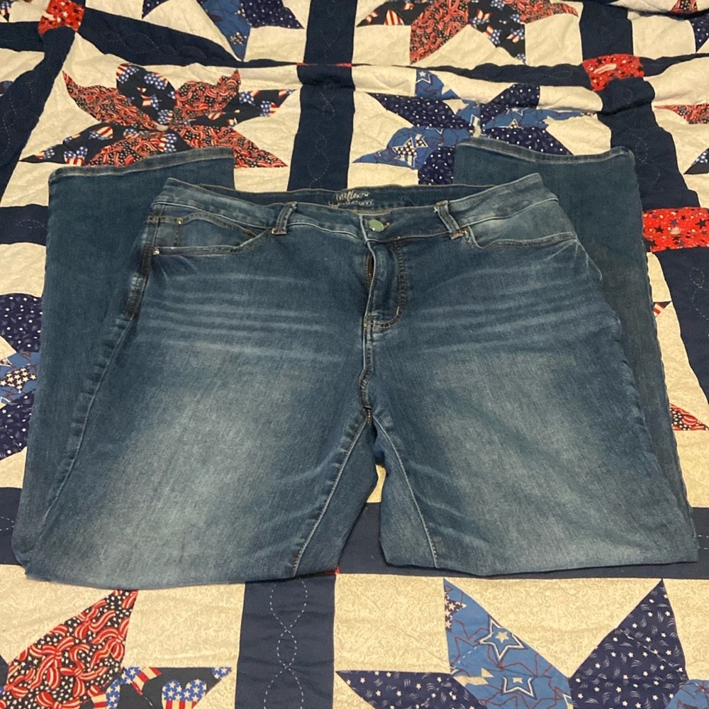 Gently used Maurice’s Everflex 18L